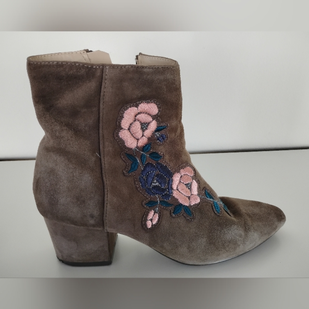Steven by Steve Madden Size 7 1/2 Floral Ankle Boots - Picture 13 of 16